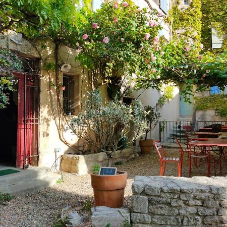 La Maison Pres De La Fontaine Saignon Bagian luar foto
