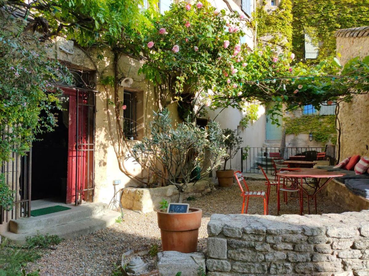 La Maison Pres De La Fontaine Saignon Bagian luar foto